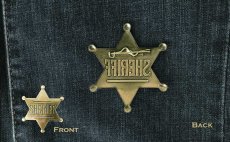 画像2: 保安官 バッジ アメリカ ウエスタン シェリフ バッジ 5.9cmxH6.7cm（アンティークゴールド）/Sheriff Badge(Gold) (2)