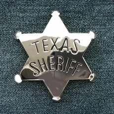 画像1: 保安官 バッジ アメリカ ウエスタン テキサス シェリフ バッジ 5.7cmxH6.4cm（シャイニーシルバー）/Texas Sheriff Badge(Silver) (1)