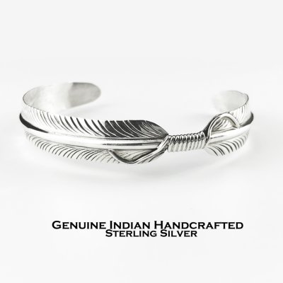 画像1: ナバホ族 ヴィヴィアンジョーンズ作 フェザー ブレスレット/Native American Navajo Vivian Jones Sterling Silver Feather Bracelet 