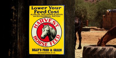 画像1: ハーベスト ホース フィード 馬 ウエスタン エンボス ティンサイン メタルサイン 看板/ HARVEST HORSE FEED Embossed Metal Sign 